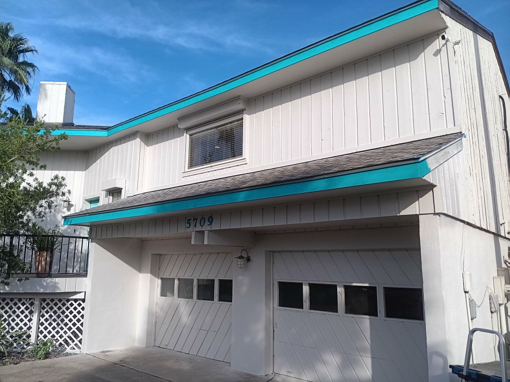 Coastal exterior & trim